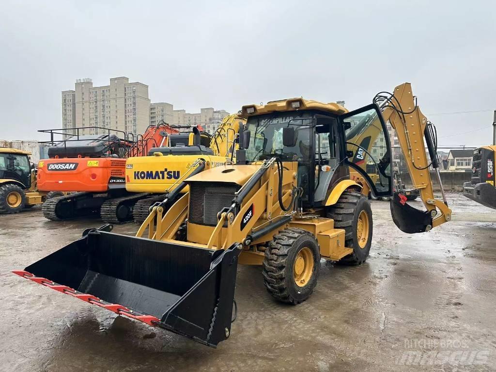 CAT 420 F Terne