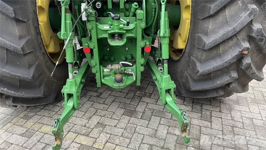 John Deere 7R330 Trattori
