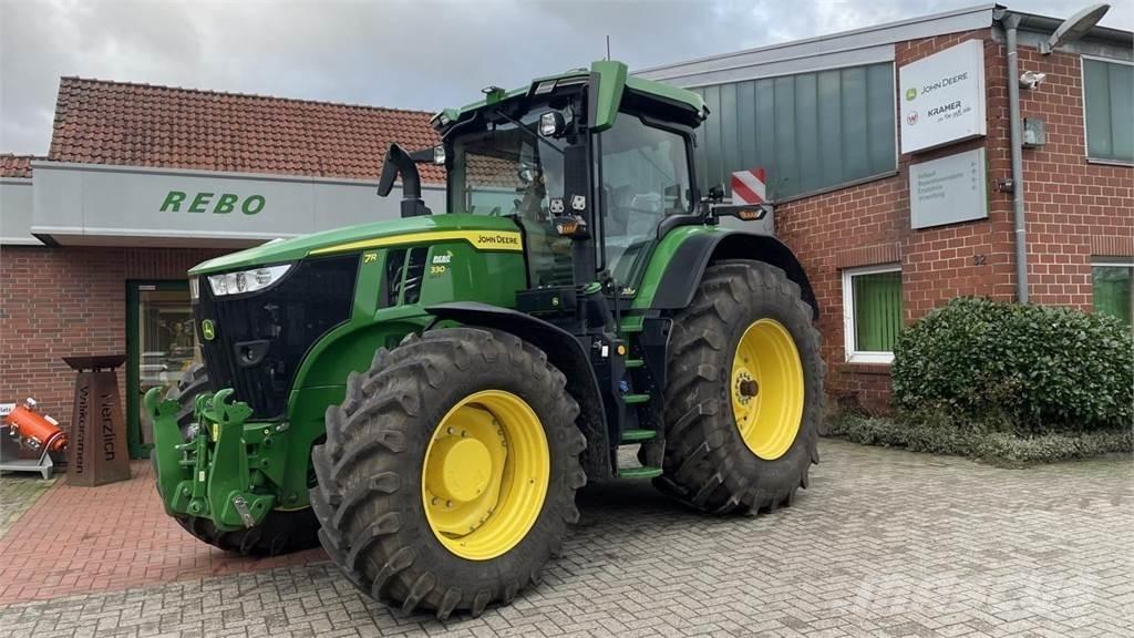 John Deere 7R330 Trattori