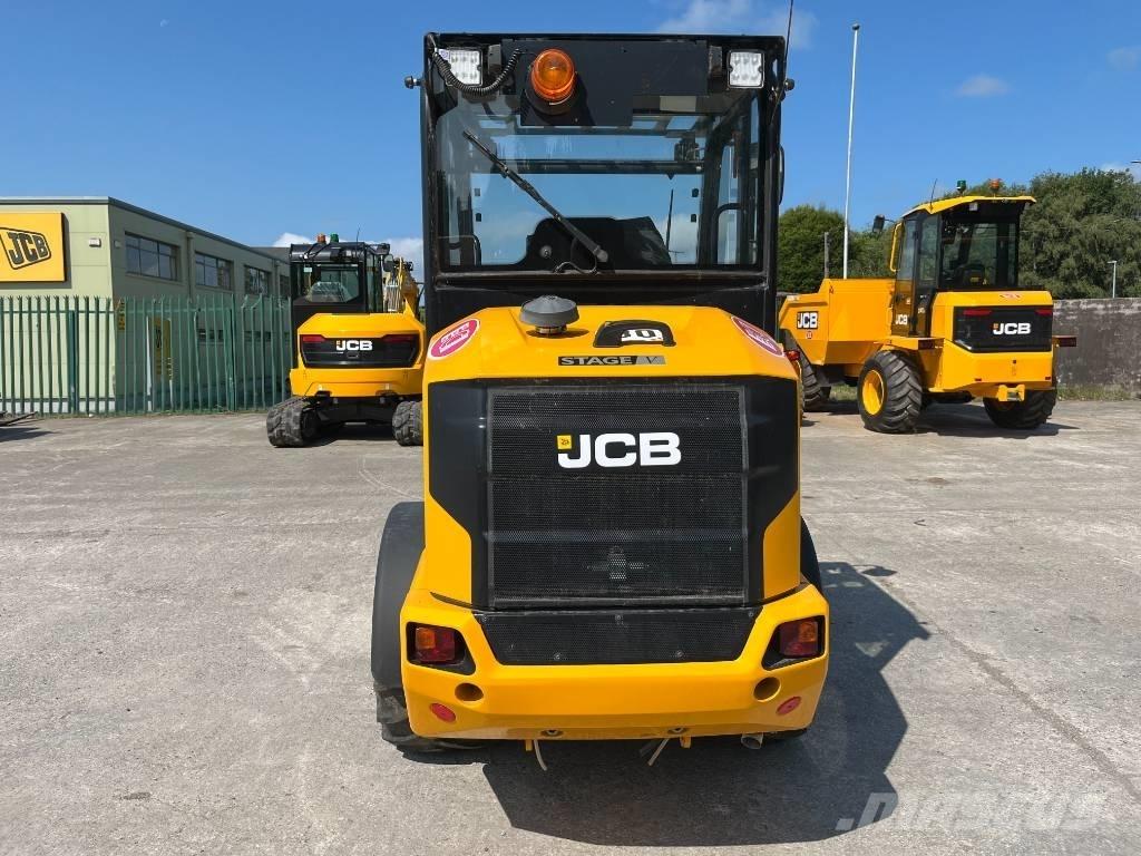 JCB 403ag plus Trattori