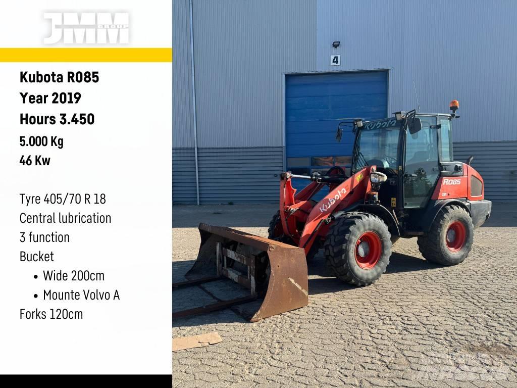 Kubota R085 Pale gommate