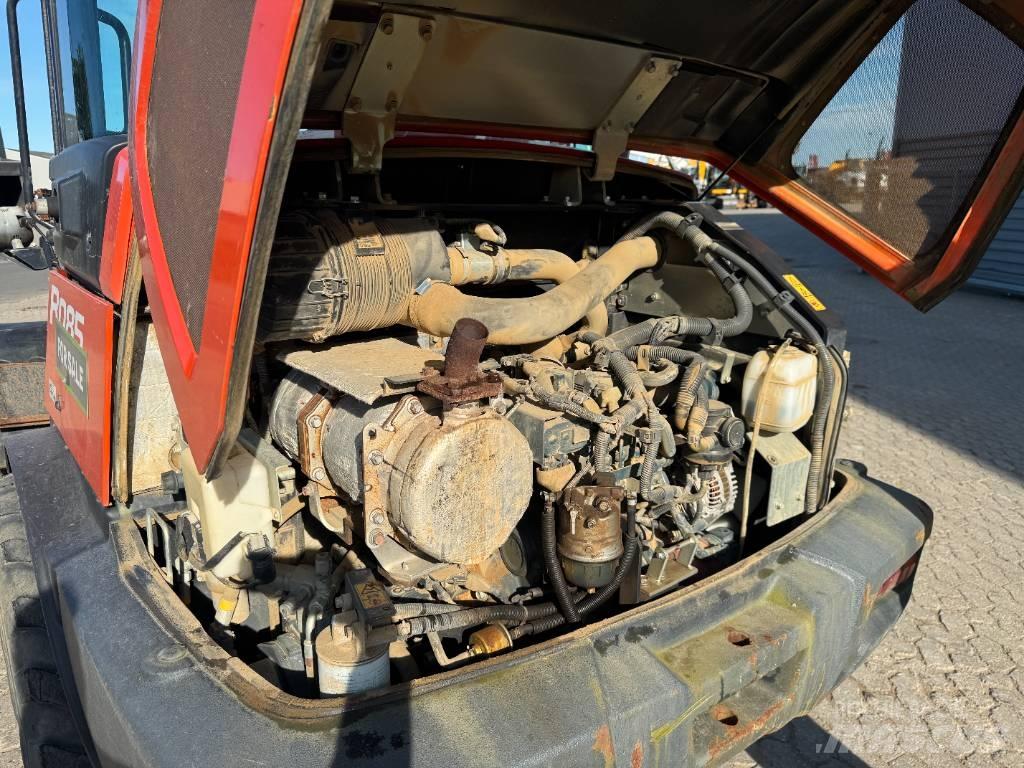 Kubota R085 Pale gommate