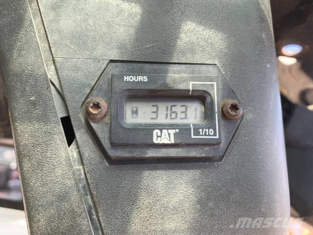 CAT 277 Mini Pale Gommate