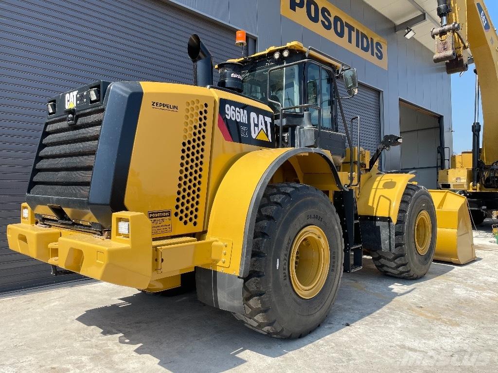 CAT 966M XE Pale gommate