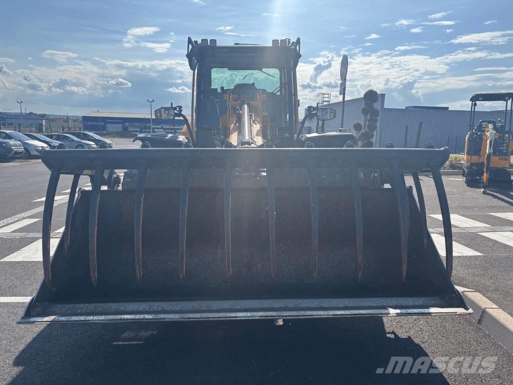 JCB TM 320 S Sollevatori telescopici per agricoltura