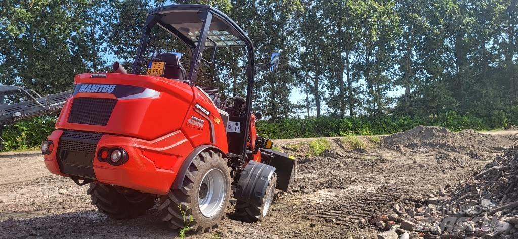 Manitou MLA 4-50 H Pale gommate
