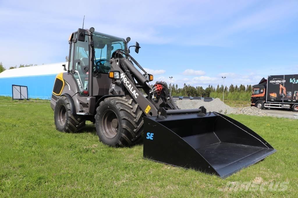 Mecalac MCL8 Pale gommate