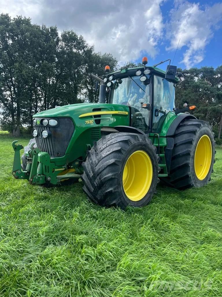 John Deere 7930 Trattori