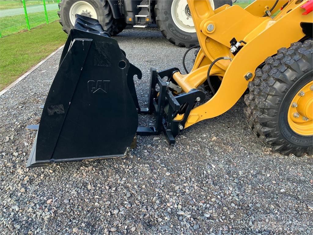 CAT 906 Pale gommate