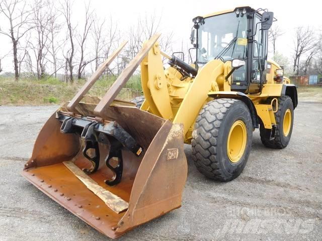 CAT 926M Pale gommate