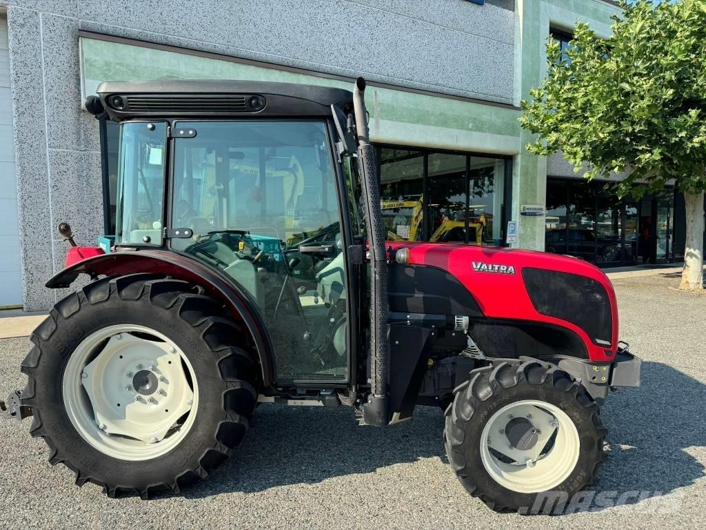 Valtra F95 Trattori