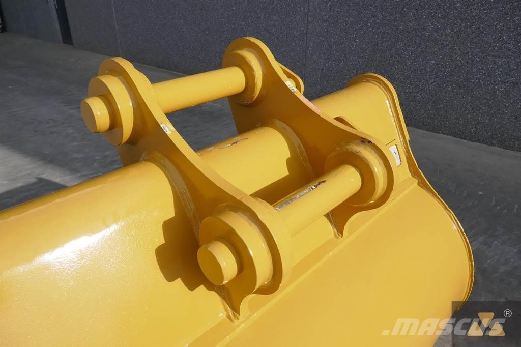 CAT 320 Bucket Benne