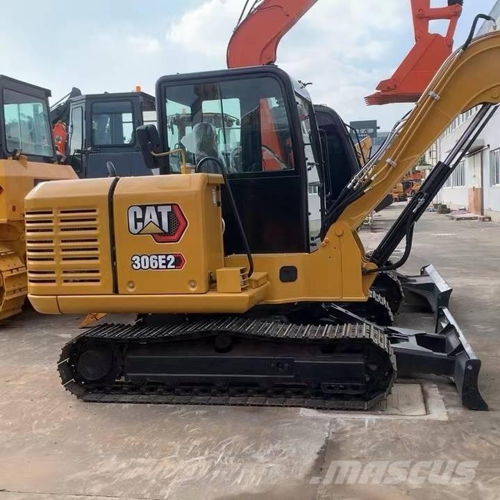 CAT 306E2 Miniescavatori