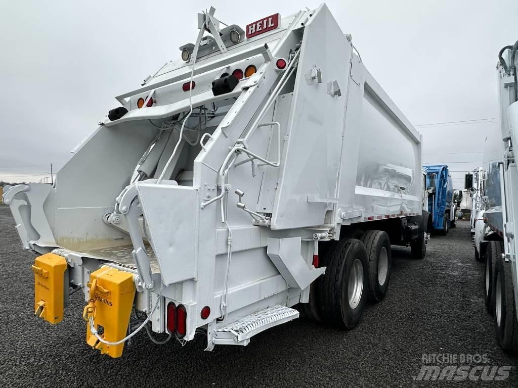 Mack MR Camion dei rifiuti