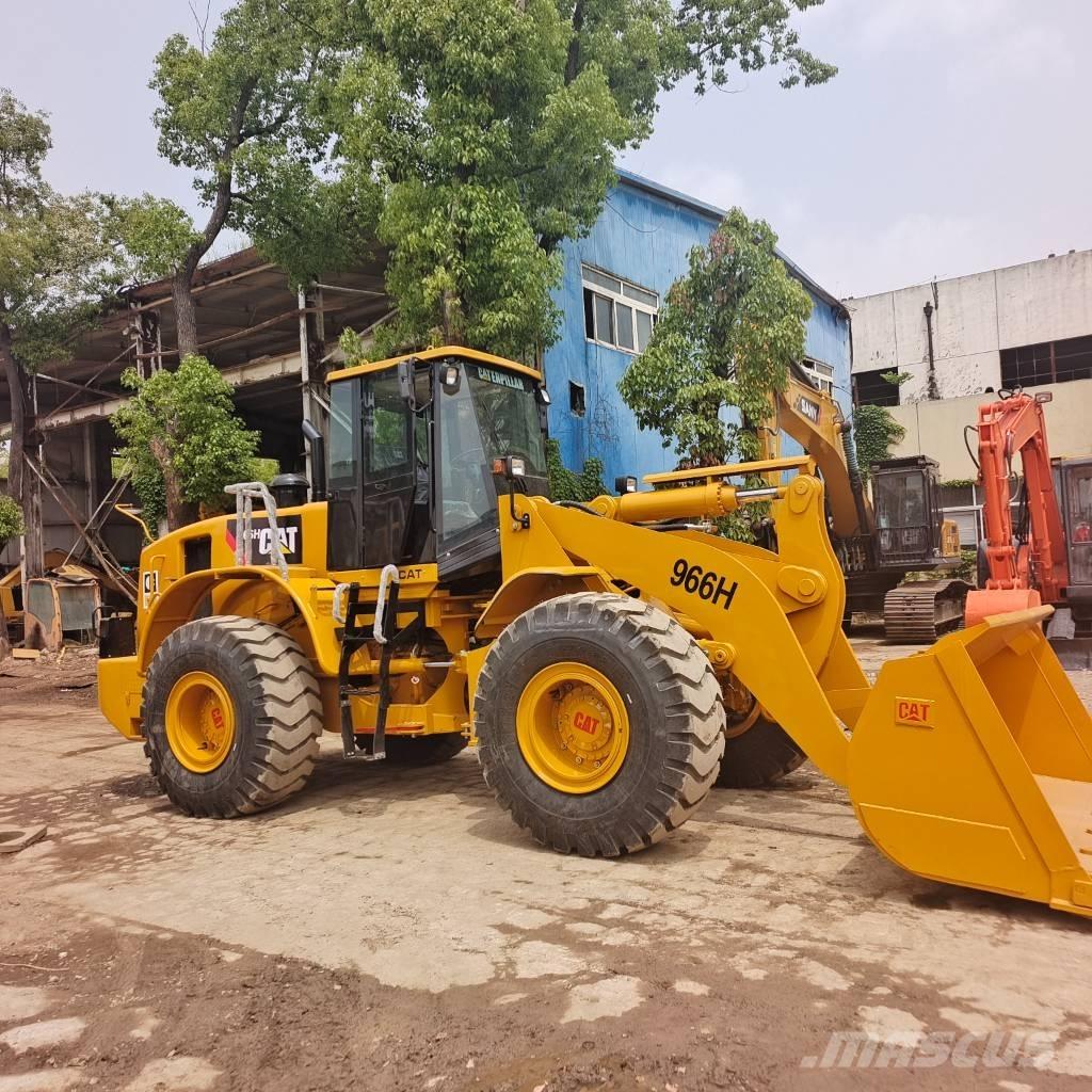CAT 966 H Pale gommate