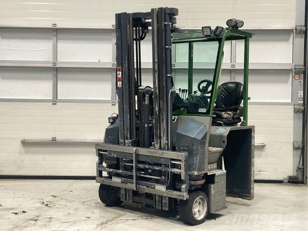 Combilift CBE2500 Carico laterale