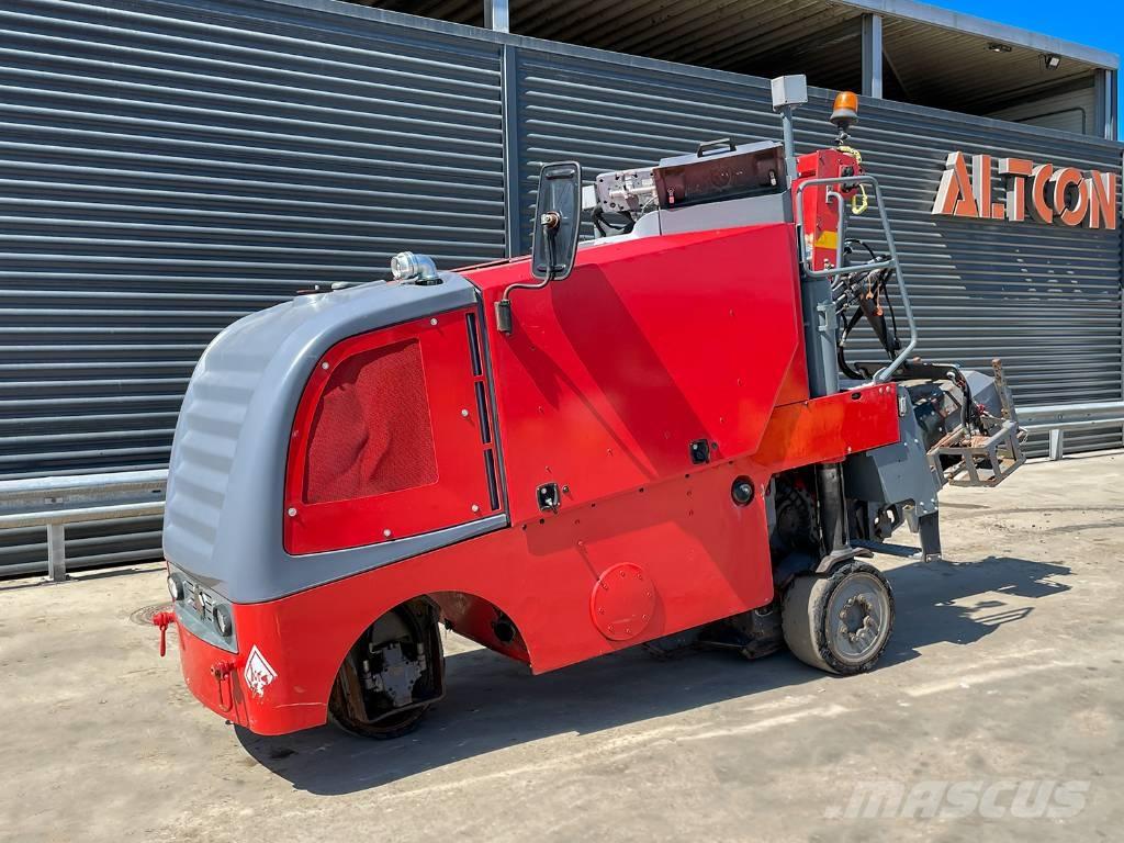 Wirtgen W 50 DC Fresa a freddo per asfalto