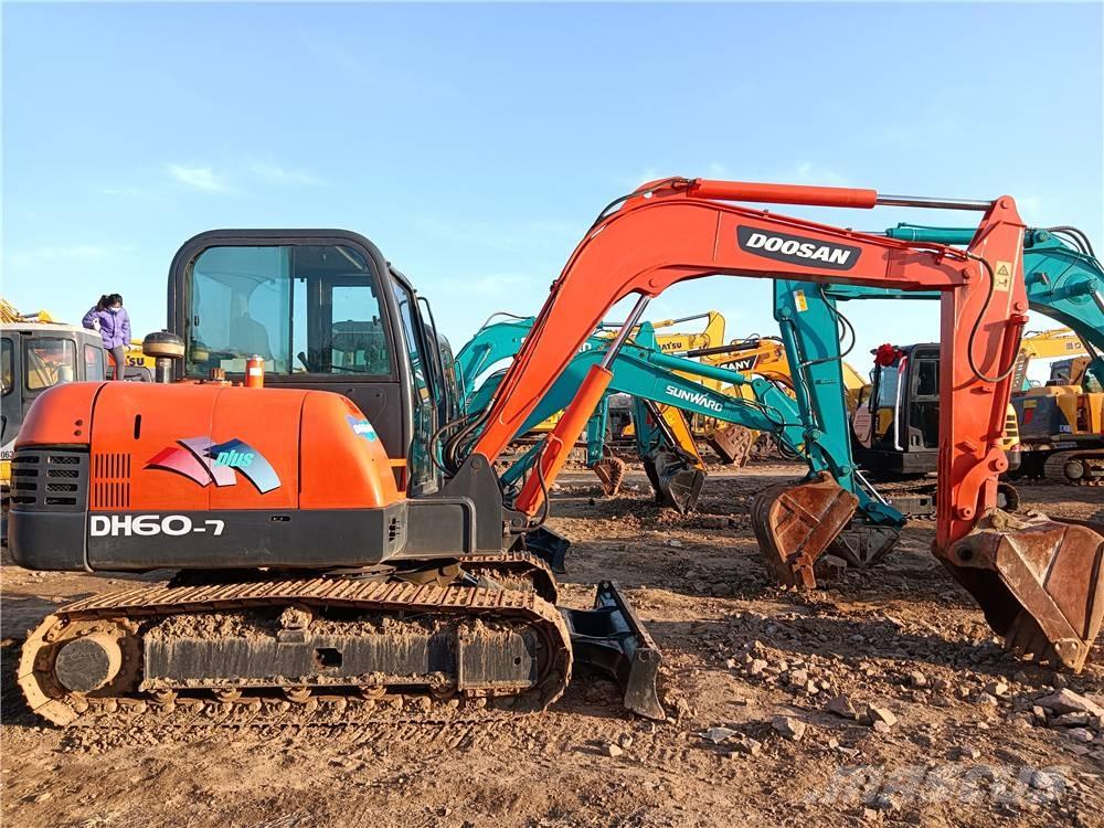 Doosan DH60-7 Miniescavatori