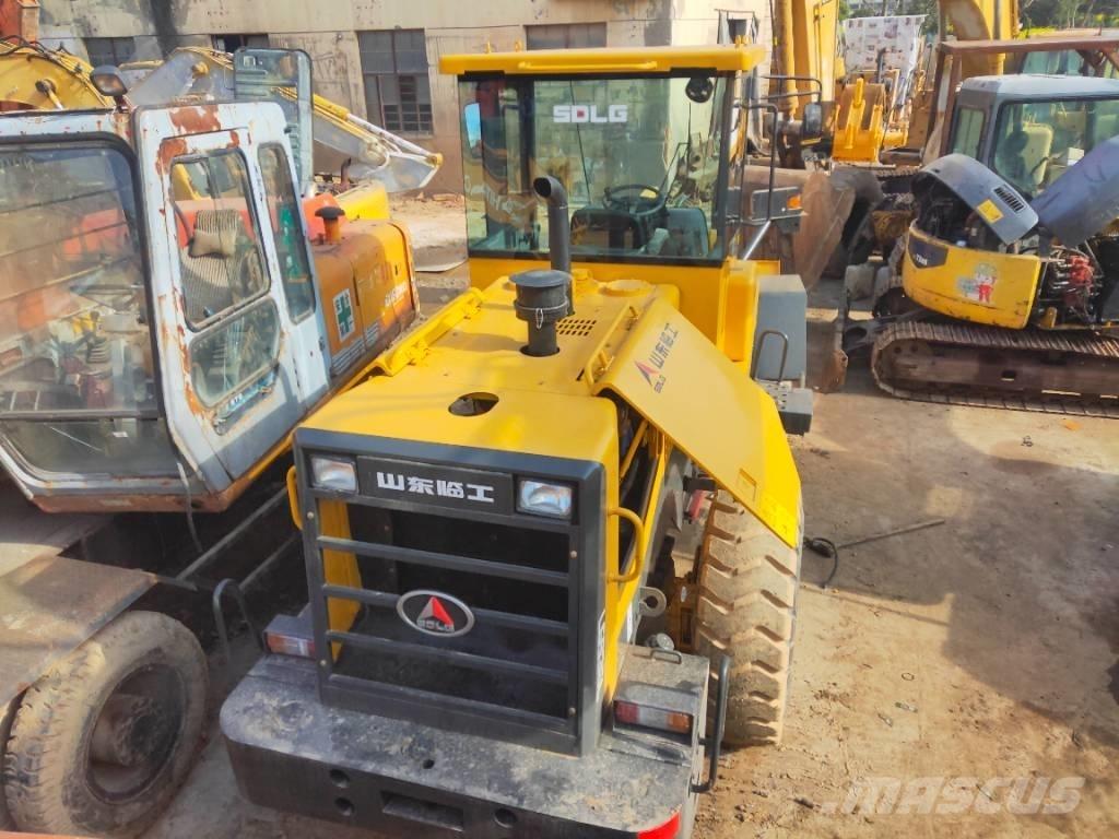 SDLG LG936L Pale gommate