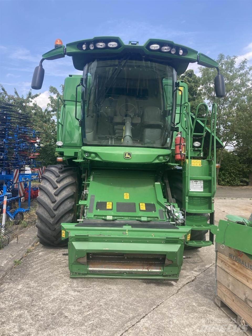 John Deere T560 Mietitrebbiatrici