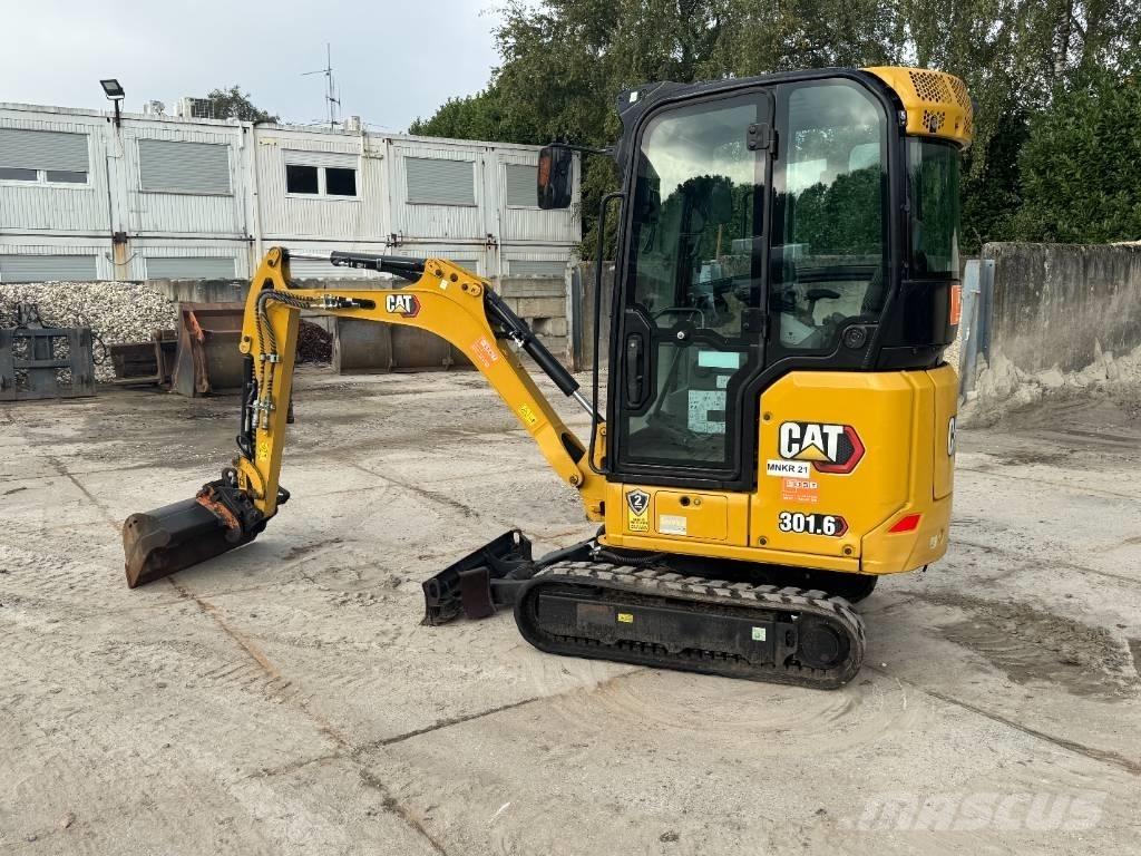 CAT 301.6 Miniescavatori