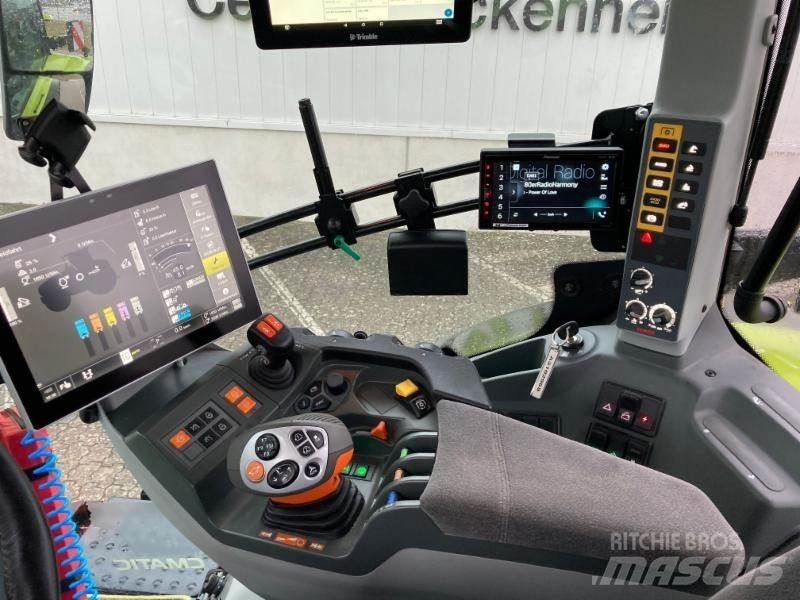 CLAAS AXION 870 Trattori