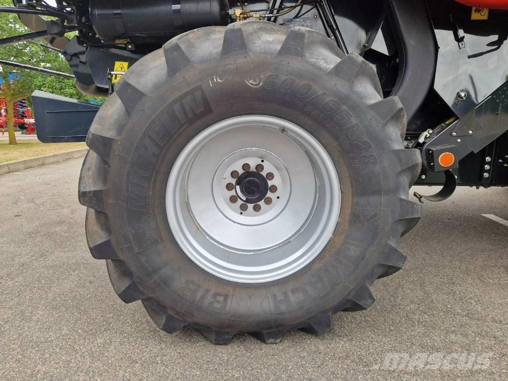 Case IH AF 7150 Mietitrebbiatrici