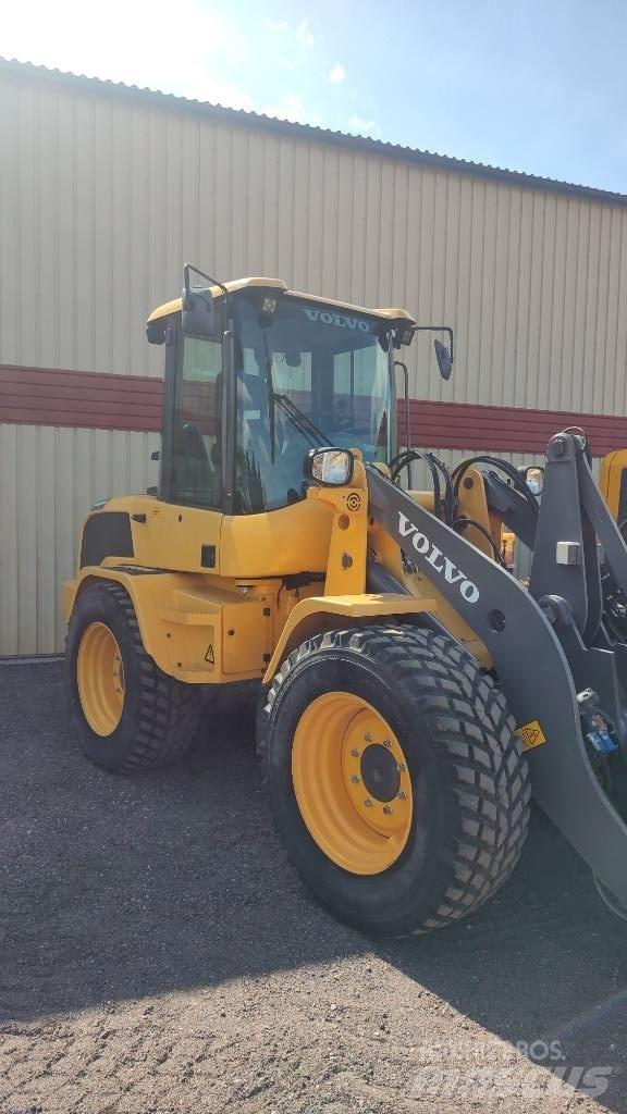 Volvo L 35 G Pale gommate