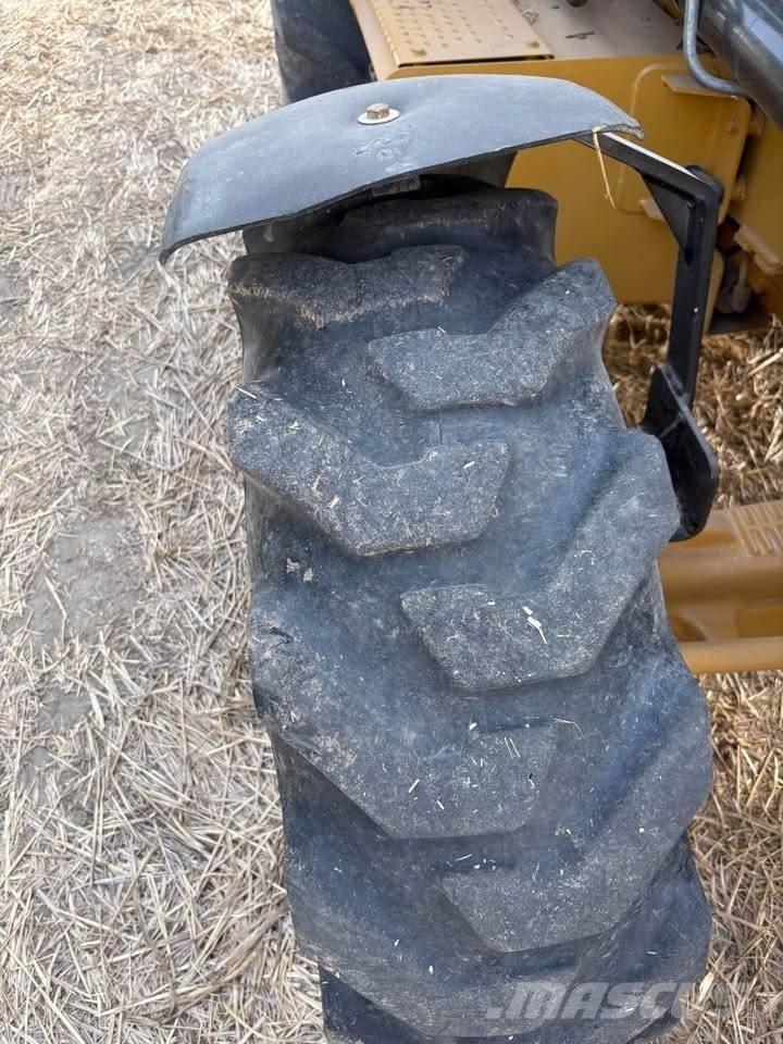 CAT 430 E Terne