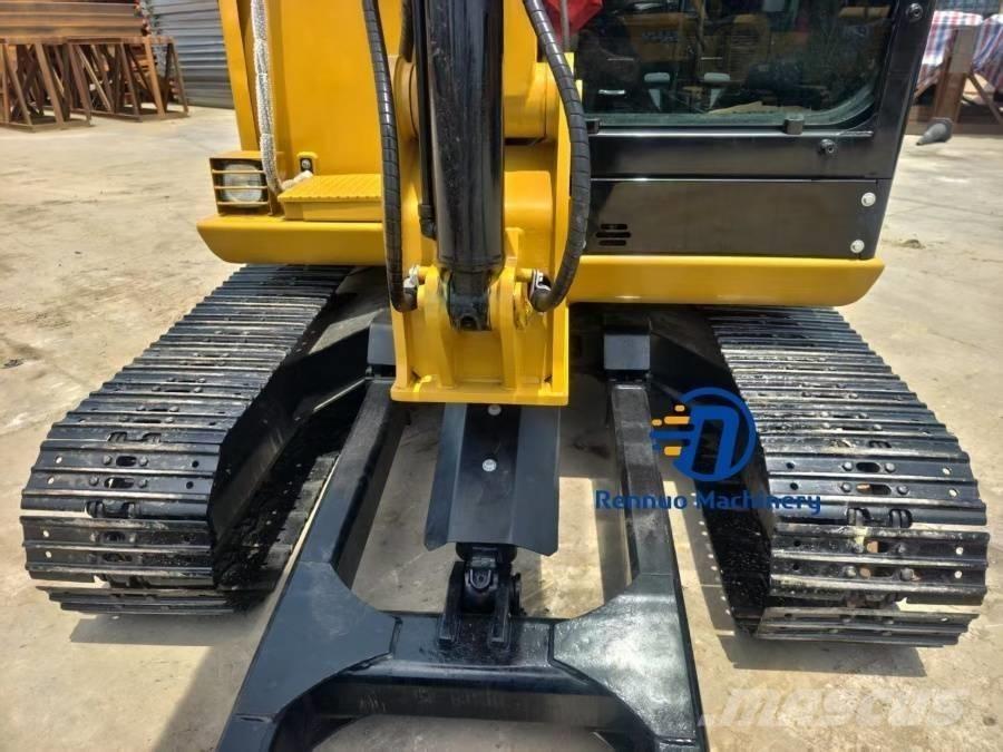 CAT 306E2 Miniescavatori