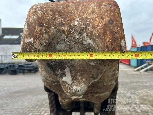 NPK G-18AS Frantumatori da cantiere