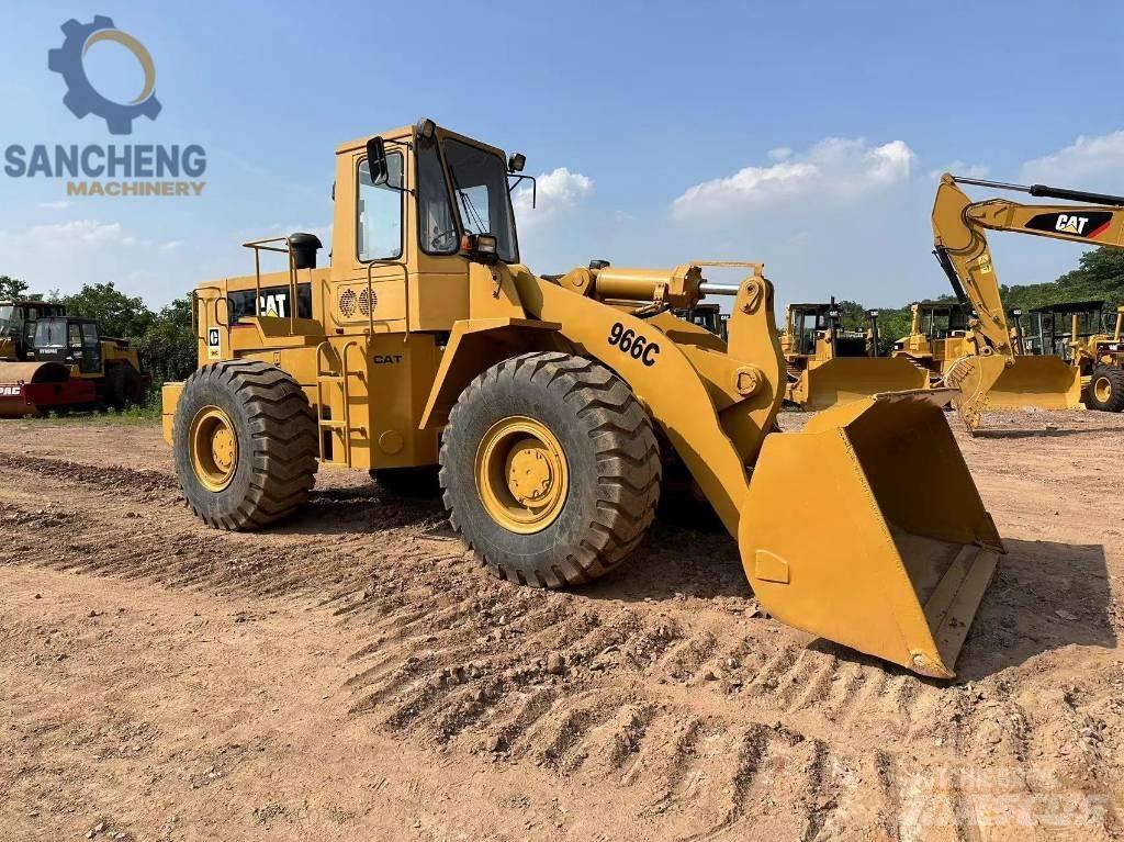 CAT 966 C Pale gommate
