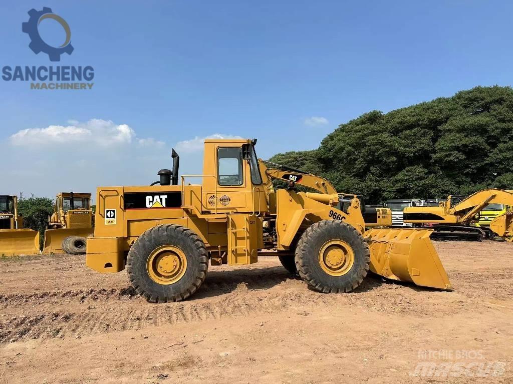 CAT 966 C Pale gommate