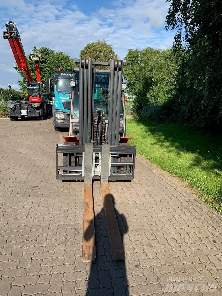 Nissan WG1F4F50Y Carrelli elevatori diesel