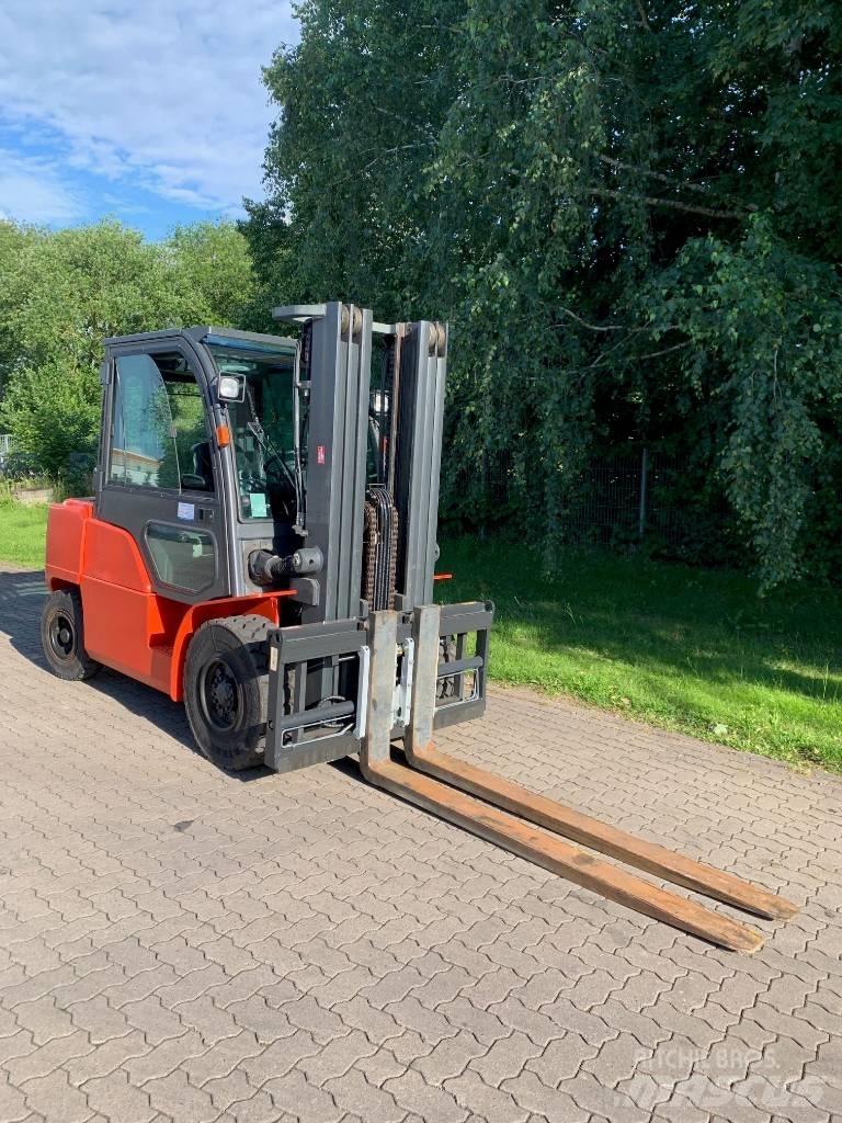 Nissan WG1F4F50Y Carrelli elevatori diesel