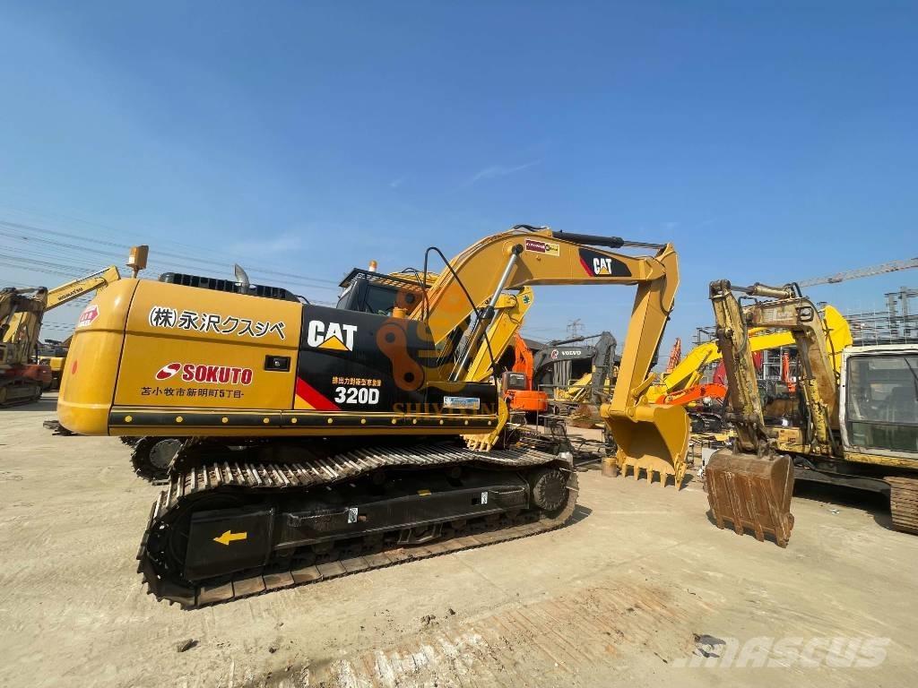 CAT 326 D2 Escavatori cingolati