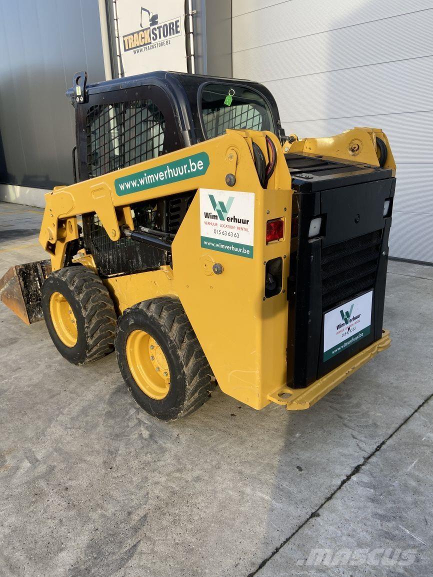 CAT 226 D3 (5867) Mini Pale Gommate