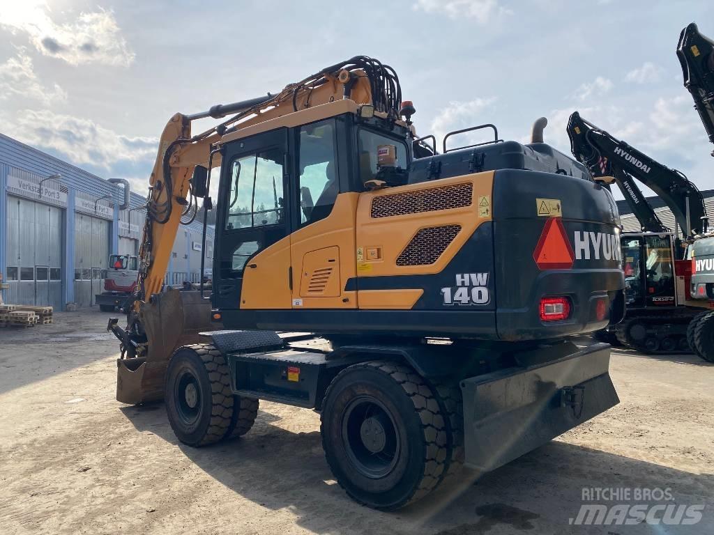 Hyundai HW140W Escavatori gommati