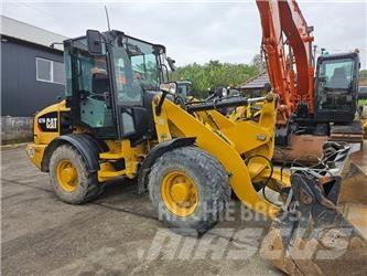 CAT 907M Pale gommate