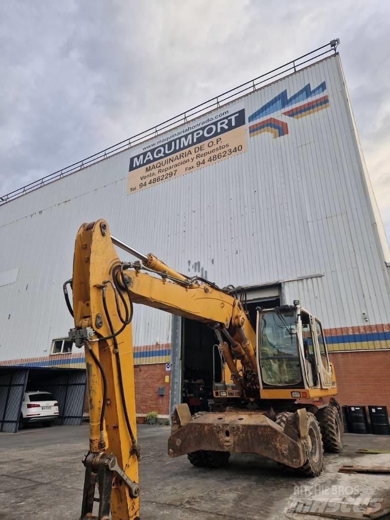 Liebherr A904C Escavatori gommati