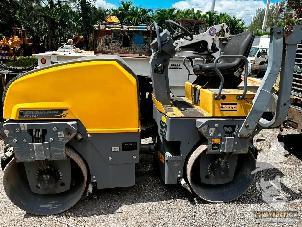 Dynapac CC 1200 Rulli a doppio tamburo