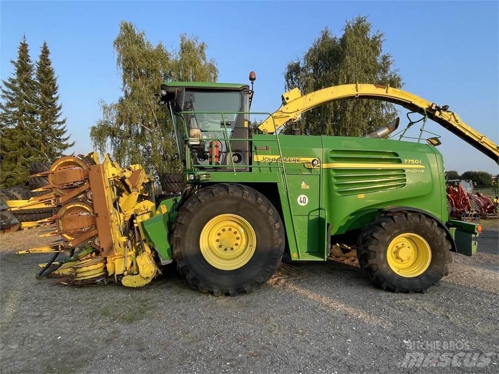 John Deere 7750 Trince semoventi