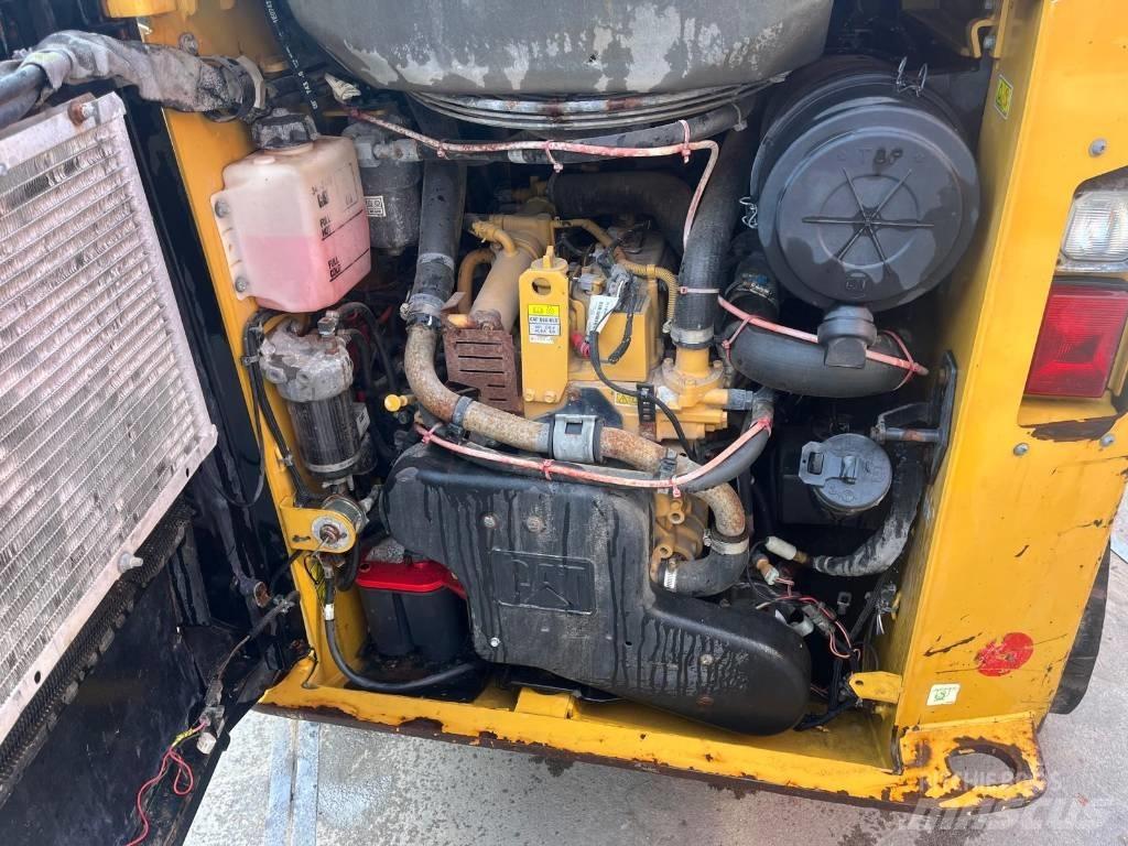 CAT 259 D Mini Pale Gommate