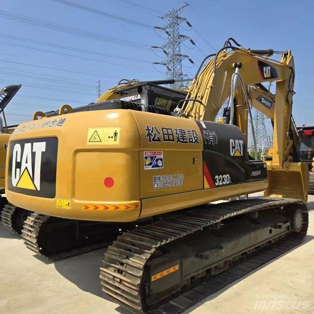 CAT 323 D Escavatori cingolati
