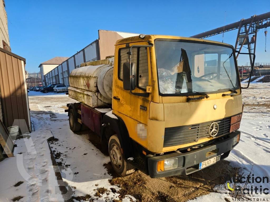 Mercedes-Benz 814 Cisterna