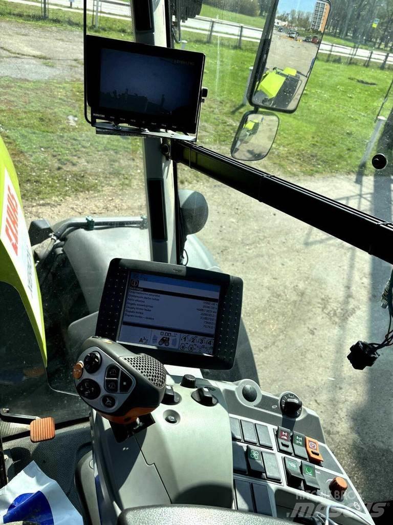 CLAAS Xerion 5000 Trattori