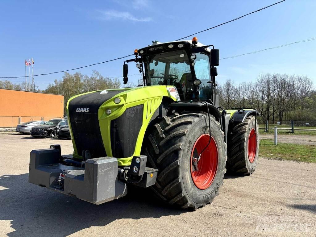 CLAAS Xerion 5000 Trattori
