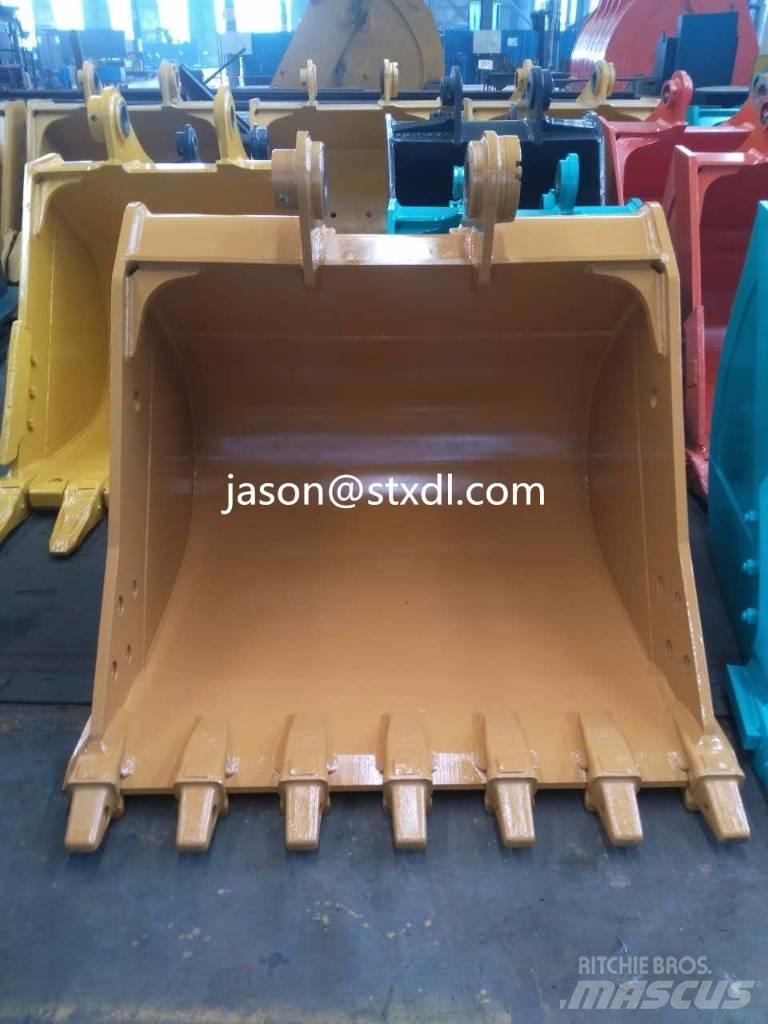 CAT 323 Bucket Benne