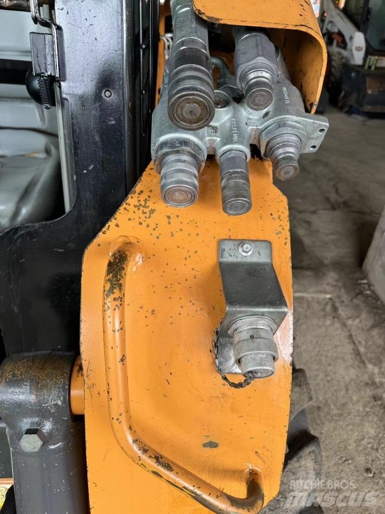 CASE SR 250 Mini Pale Gommate