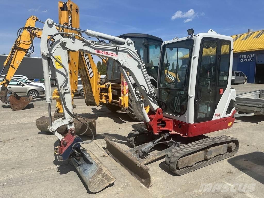 Takeuchi TB225 Miniescavatori